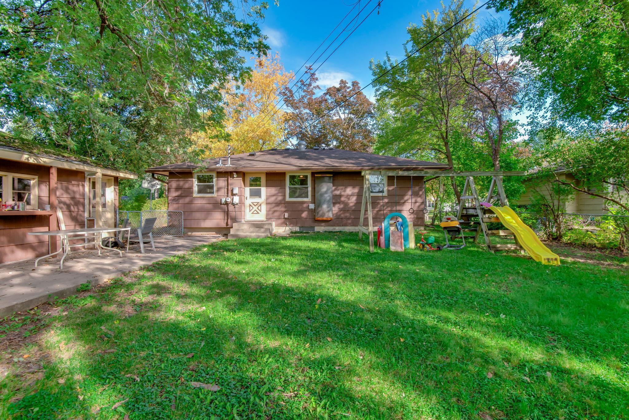 31-web-or-mls-8931-61st-Ave-N-31.jpg