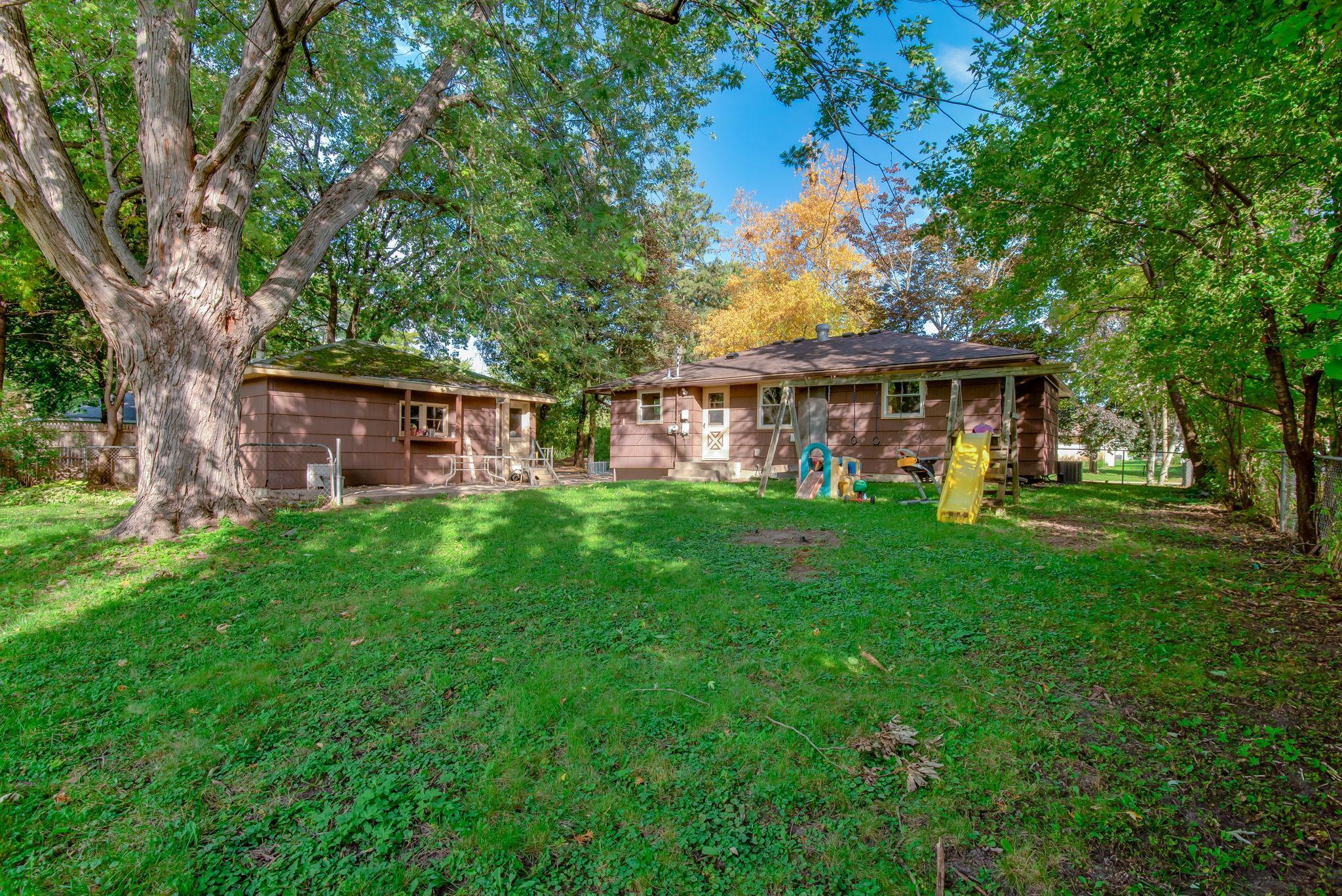 32-web-or-mls-8931-61st-Ave-N-32.jpg