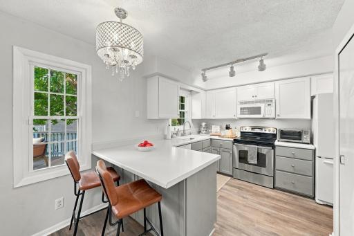 7505 W 111th Street, Bloomington, MN 55438