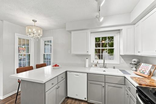7505 W 111th Street, Bloomington, MN 55438