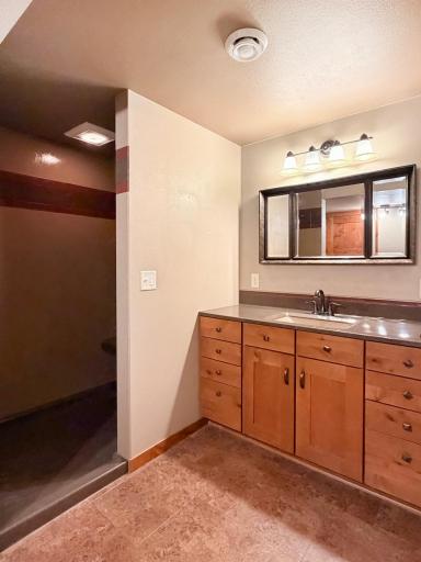 1221 Mechanic Street, Edgerton, MN 56128