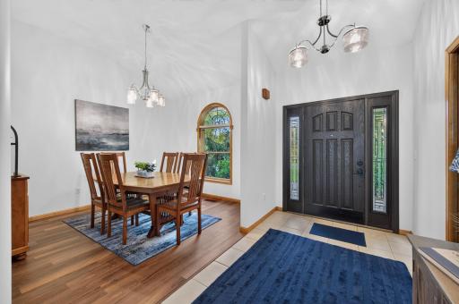 11140 Lake Pointe Drive, Chisago City, MN 55013