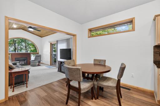 11140 Lake Pointe Drive, Chisago City, MN 55013