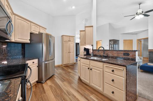 11140 Lake Pointe Drive, Chisago City, MN 55013