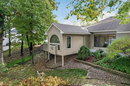 11140 Lake Pointe Drive, Chisago City, MN 55013