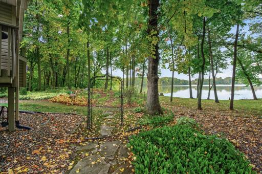 11140 Lake Pointe Drive, Chisago City, MN 55013