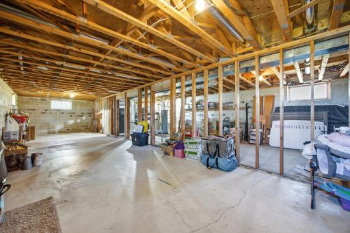 5606 57 1/2 Avenue N, Harwood, ND 58042