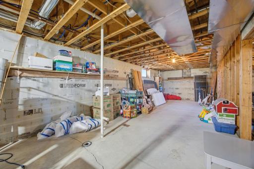 5606 57 1/2 Avenue N, Harwood, ND 58042