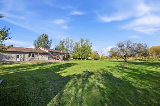 5606 57 1/2 Avenue N, Harwood, ND 58042