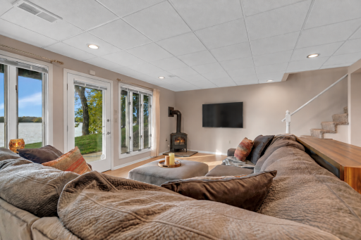 How about watching the big game or a good movie with the ambiance of the fireplace and the lake (TV virtually added)