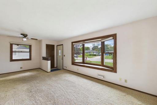 3-web-or-mls-CAM06272G6-PR0152-STILL001.jpg