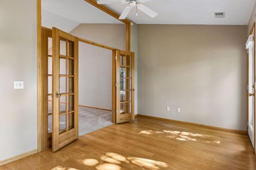 7658 Newbury Road, Woodbury, MN 55125
