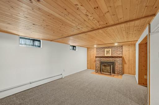 215 Highland Court SW, Rochester, MN 55902