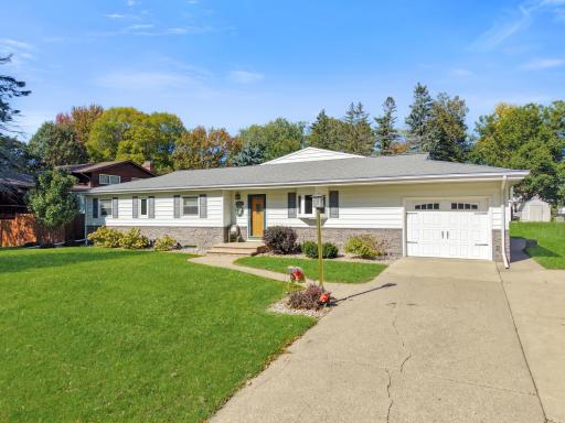 207 E Hollett Street, Tracy, MN 56175