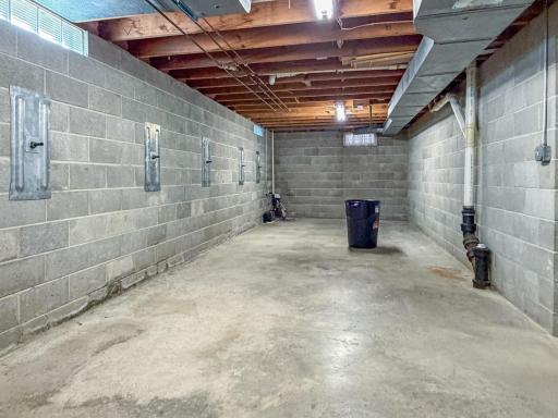 Unfinished full basement with Geolock anchor system