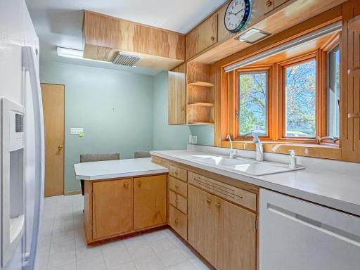 207 E Hollett Street, Tracy, MN 56175