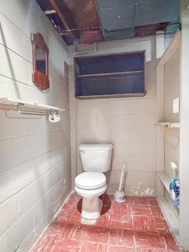 207 E Hollett Street, Tracy, MN 56175