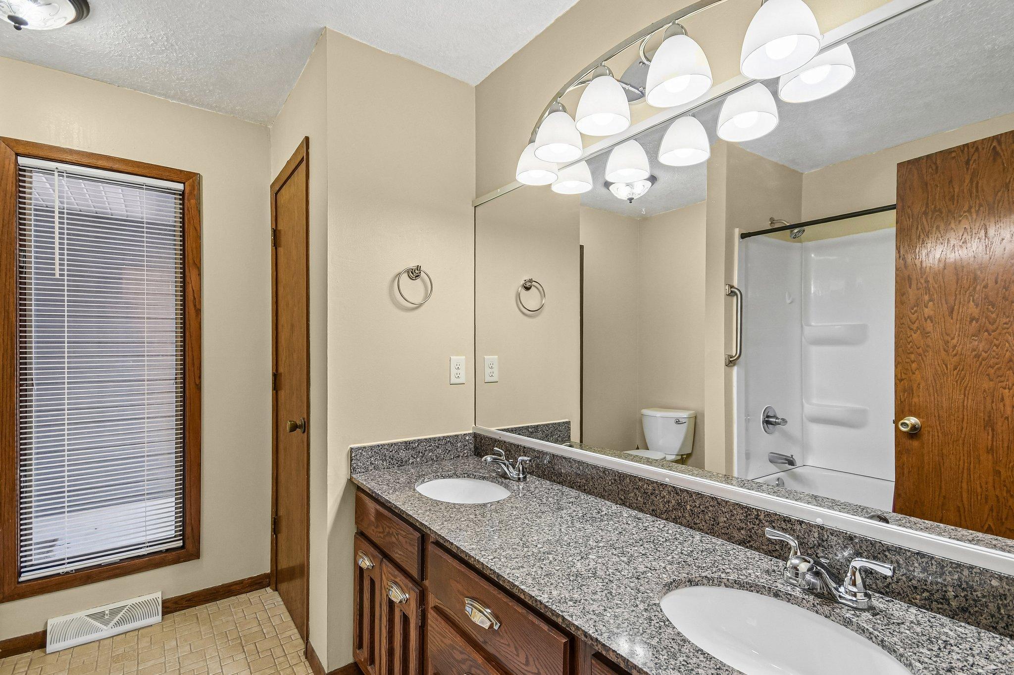 1-web-or-mls-191st Ln NW-S2008-030rr.jpg