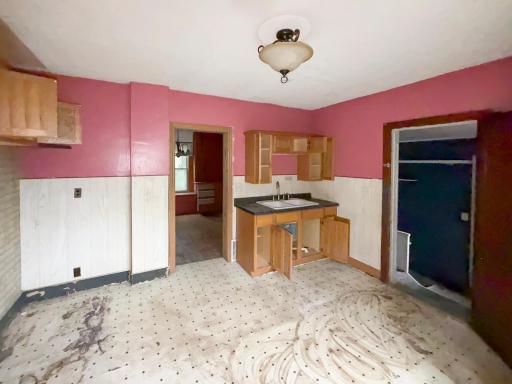 411 N 5th Street, Montevideo, MN 56265