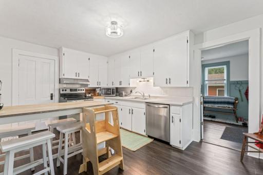 321 1st Avenue SE, Pine Island, MN 55963
