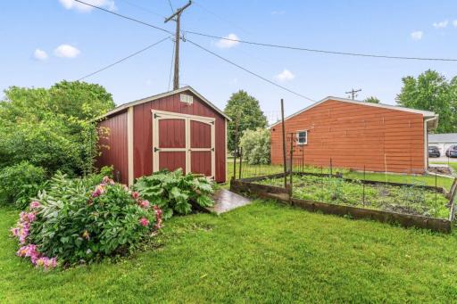 321 1st Avenue SE, Pine Island, MN 55963