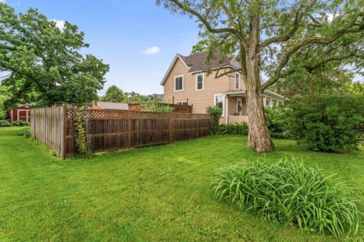 321 1st Avenue SE, Pine Island, MN 55963