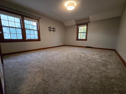 1109 3rd Street NW, Austin, MN 55912