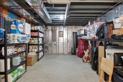 14-Basement-1 (1).jpghttps://media.northstarmls.com/mediadisplay/v2/7153449-179095181891397.jpg/thumb?t=2026-10-02%2015:39:37.4335