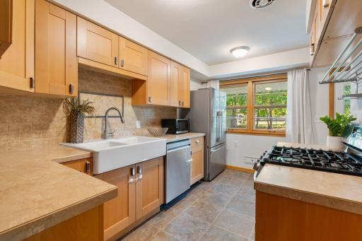 6737 Columbus Avenue, Richfield, MN 55423