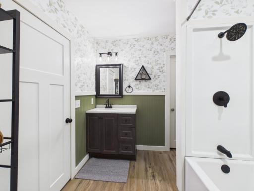 130 4th Avenue S, Foley, MN 56329