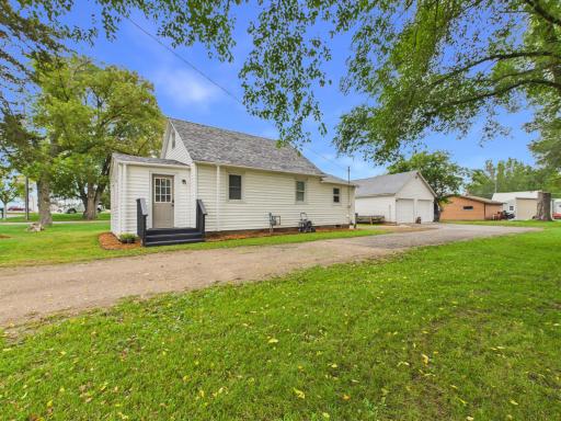 130 4th Avenue S, Foley, MN 56329