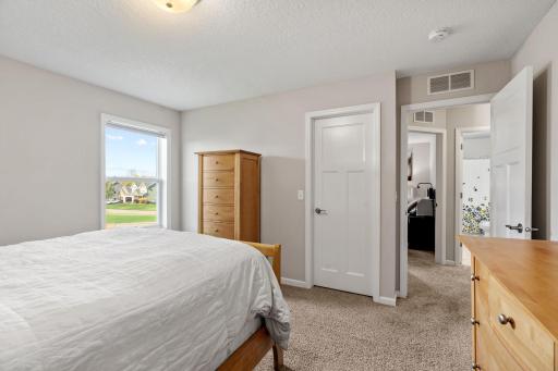 19372 140th Avenue N, Rogers, MN 55374