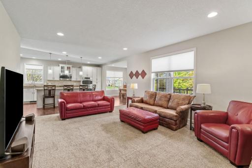 19372 140th Avenue N, Rogers, MN 55374