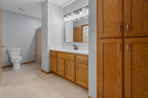 40818 Finley Road, North Branch, MN 55056