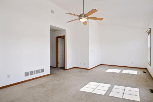 7601 Elm Grove Circle, New Hope, MN 55428