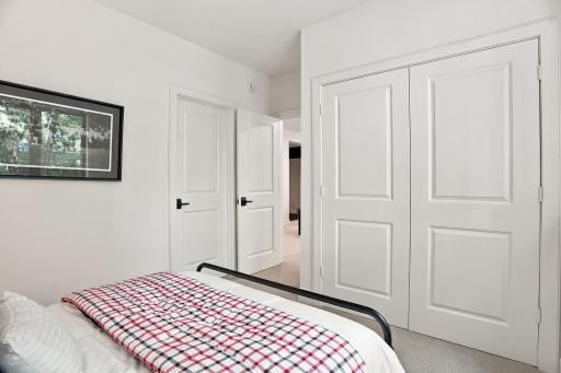 142-web-or-mls-1426_Holdridge_Cir_Wayzata_MN_55391_111.jpg