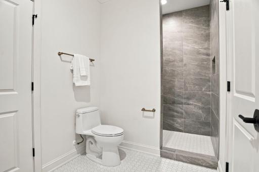 117-web-or-mls-1426_Holdridge_Cir_Wayzata_MN_55391_122.jpg