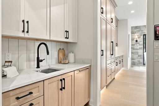 55-web-or-mls-1426_Holdridge_Cir_Wayzata_MN_55391_137.jpg