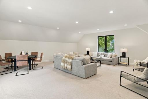 105-web-or-mls-1426_Holdridge_Cir_Wayzata_MN_55391_025.jpg