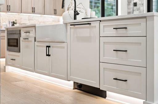 36-web-or-mls-1426_Holdridge_Cir_Wayzata_MN_55391_060.jpg