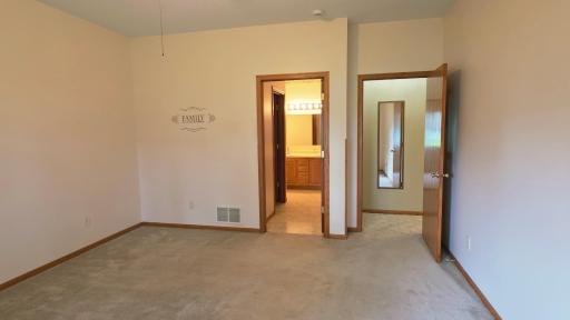 1106 Devito Street, 6, Marshall, MN 56258