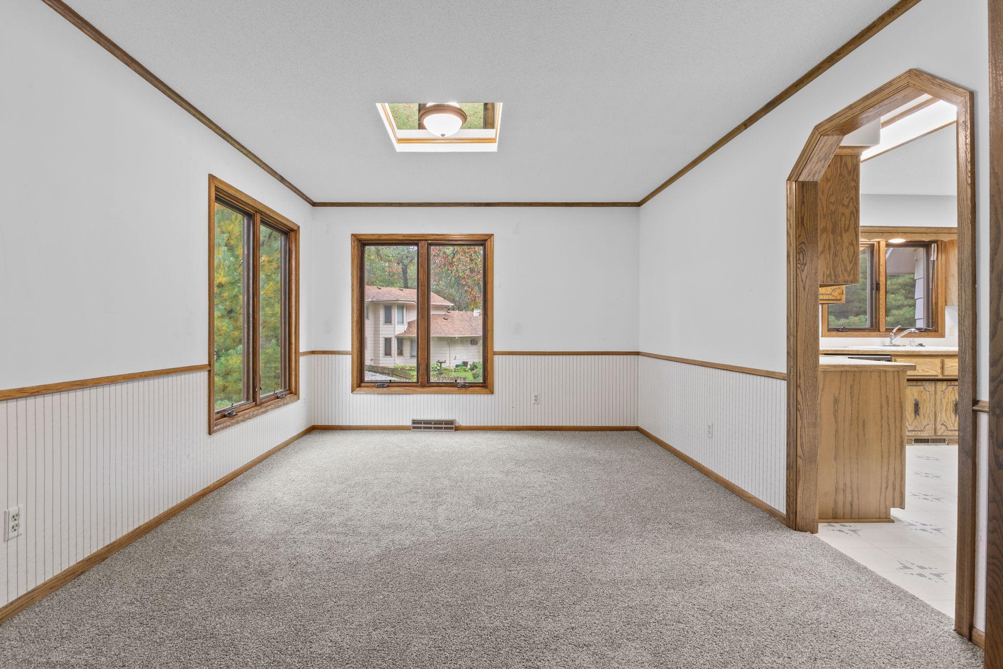 Vivid Spaces_12083 Dogwood St NW_016.jpg
