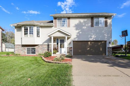 1370 Brookhaven Drive, Hammond, WI 54015