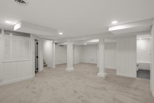 4150 Abbott Avenue N, Robbinsdale, MN 55422