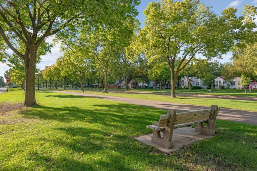 4150 Abbott Avenue N, Robbinsdale, MN 55422
