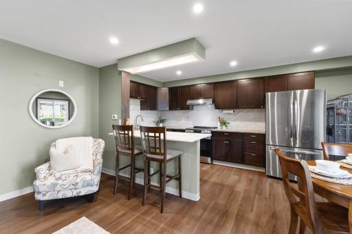 3304 River Bluff Drive, 75, Eagan, MN 55121