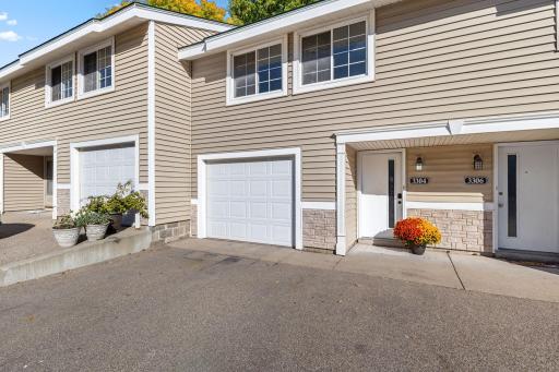 3304 River Bluff Drive, 75, Eagan, MN 55121