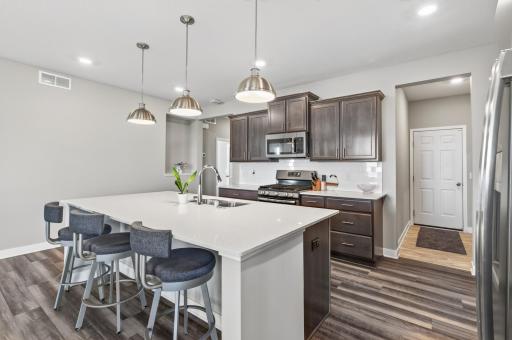 6029 Idsen Avenue S, Cottage Grove, MN 55016