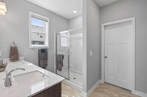 6029 Idsen Avenue S, Cottage Grove, MN 55016
