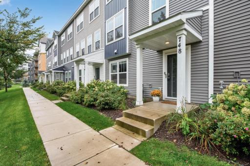 748 Midtown Lane, 02, New Brighton, MN 55112